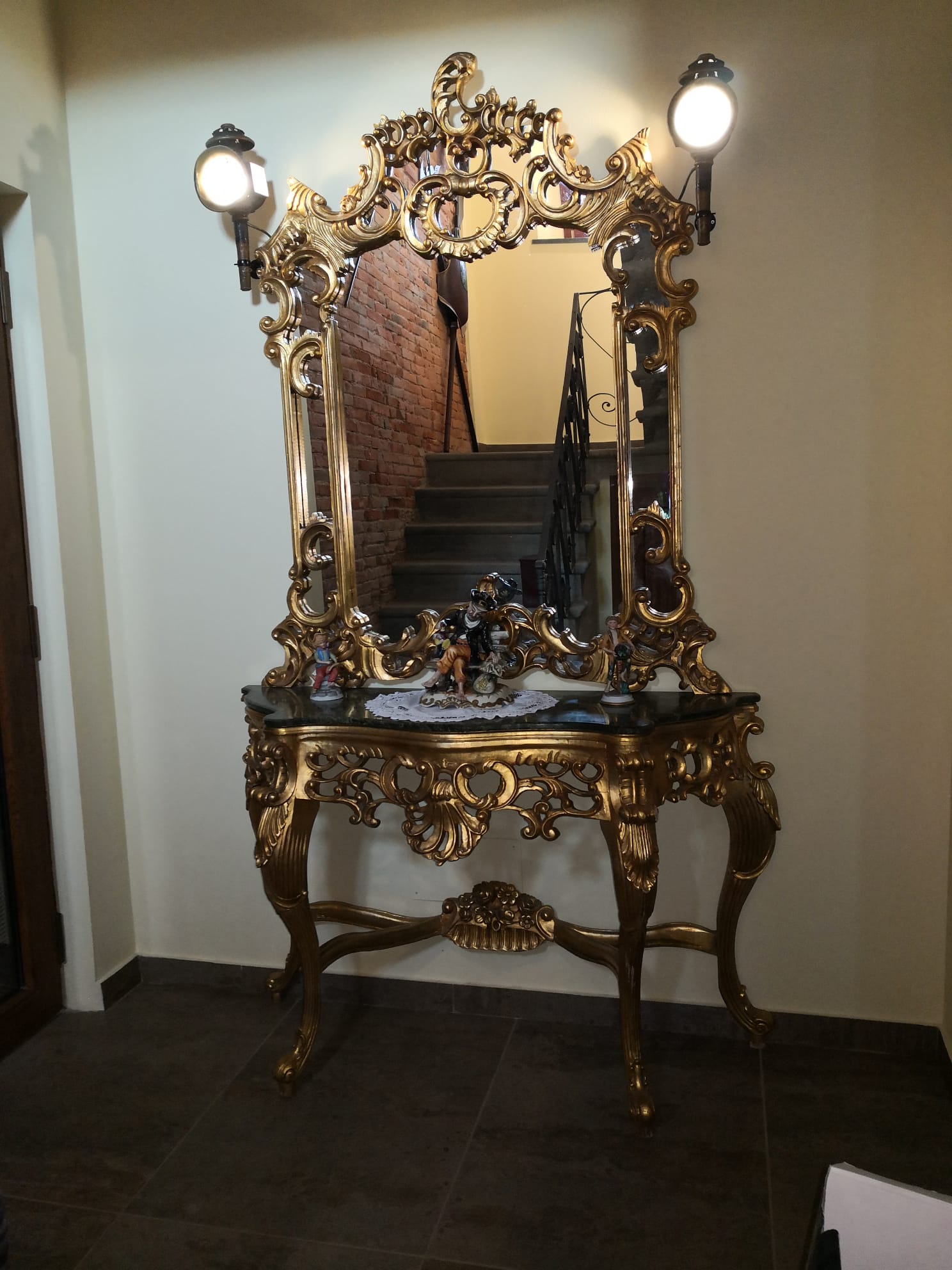 CAMERE